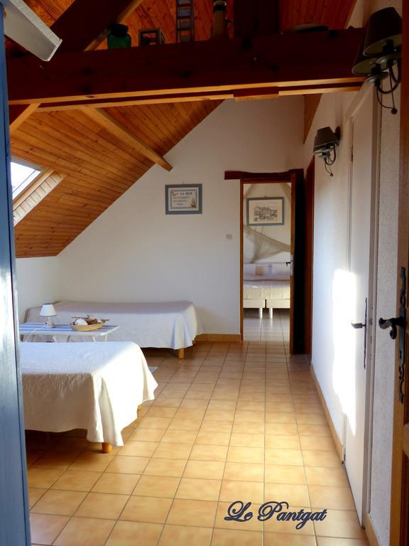 ボルジール Pantgat Hof Bed & Breakfast エクステリア 写真